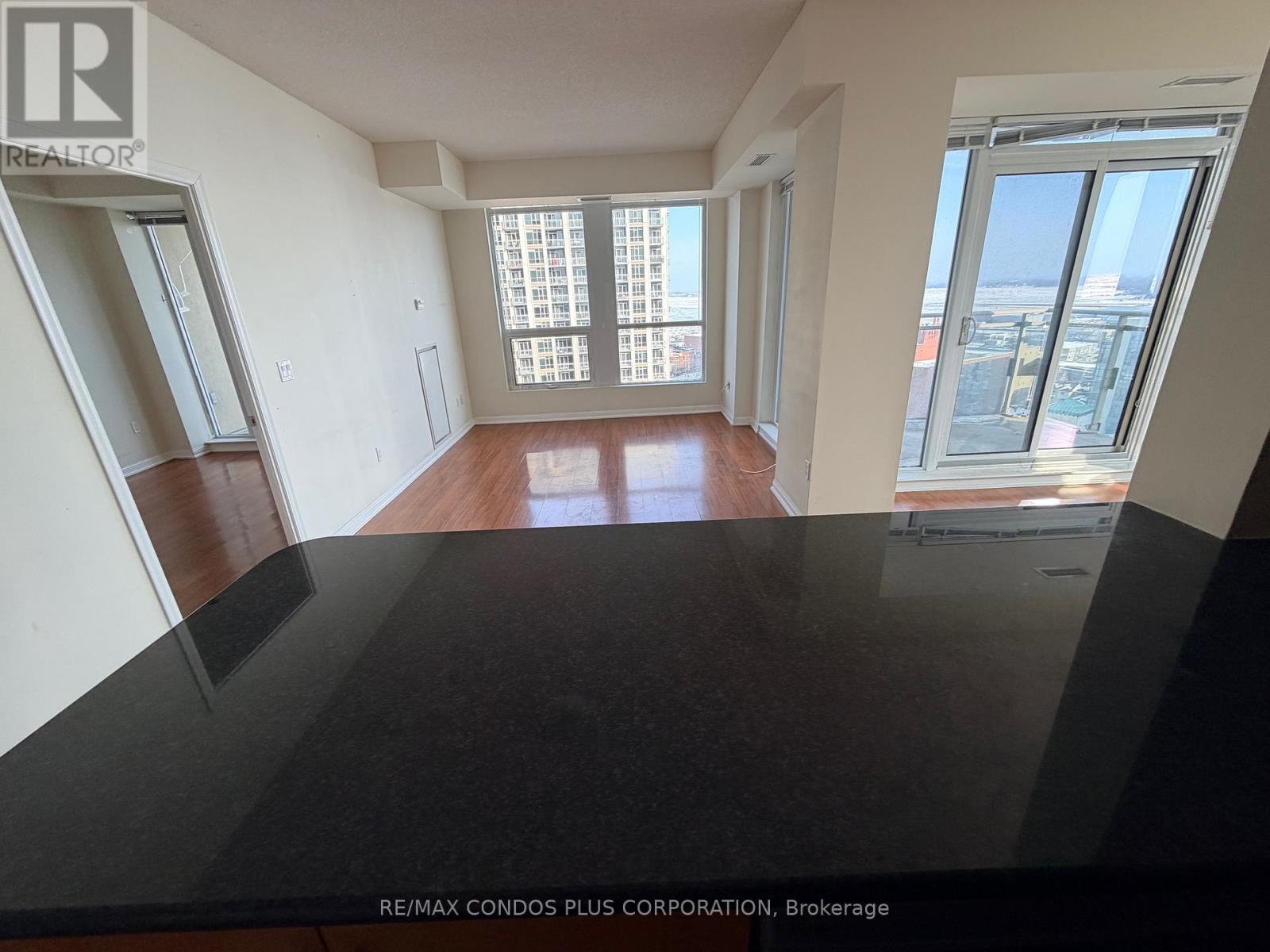 1912 - 628 Fleet Street, Toronto, Ontario  M5V 1A9 - Photo 9 - C12749690