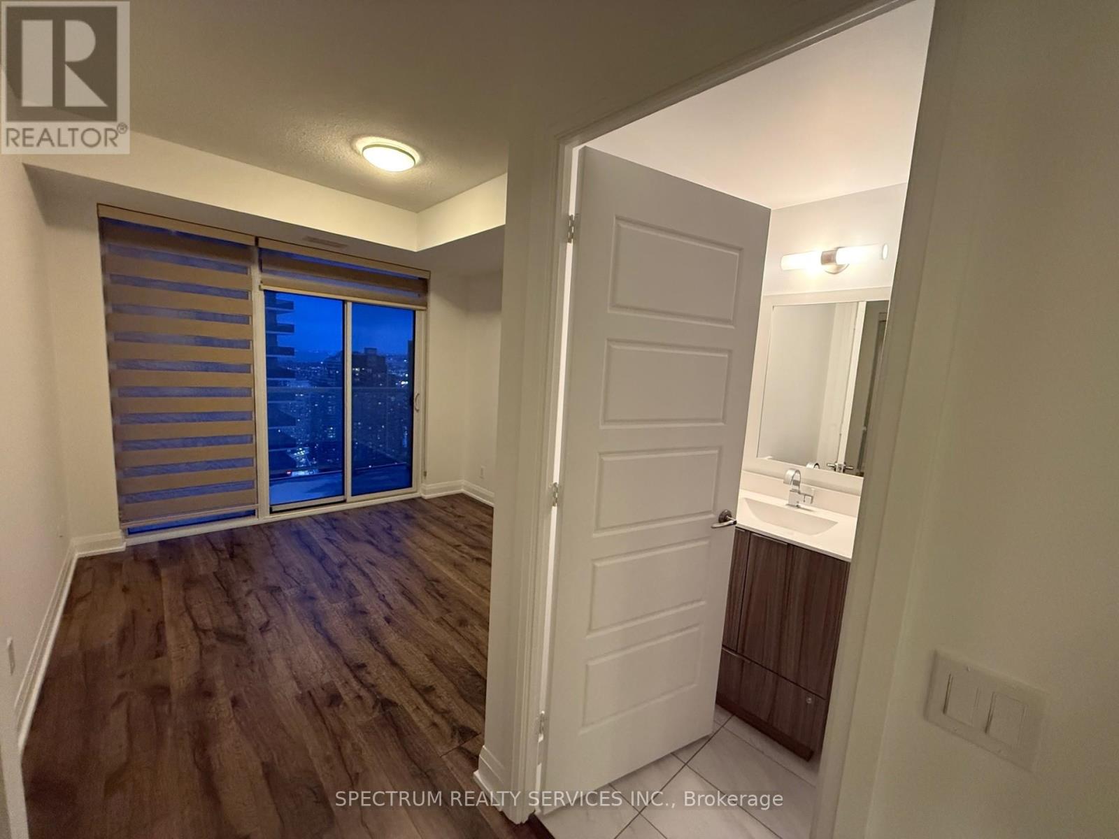 4802 - 56 Annie Craig Drive, Toronto, Ontario  M8V 0C8 - Photo 3 - W12584492