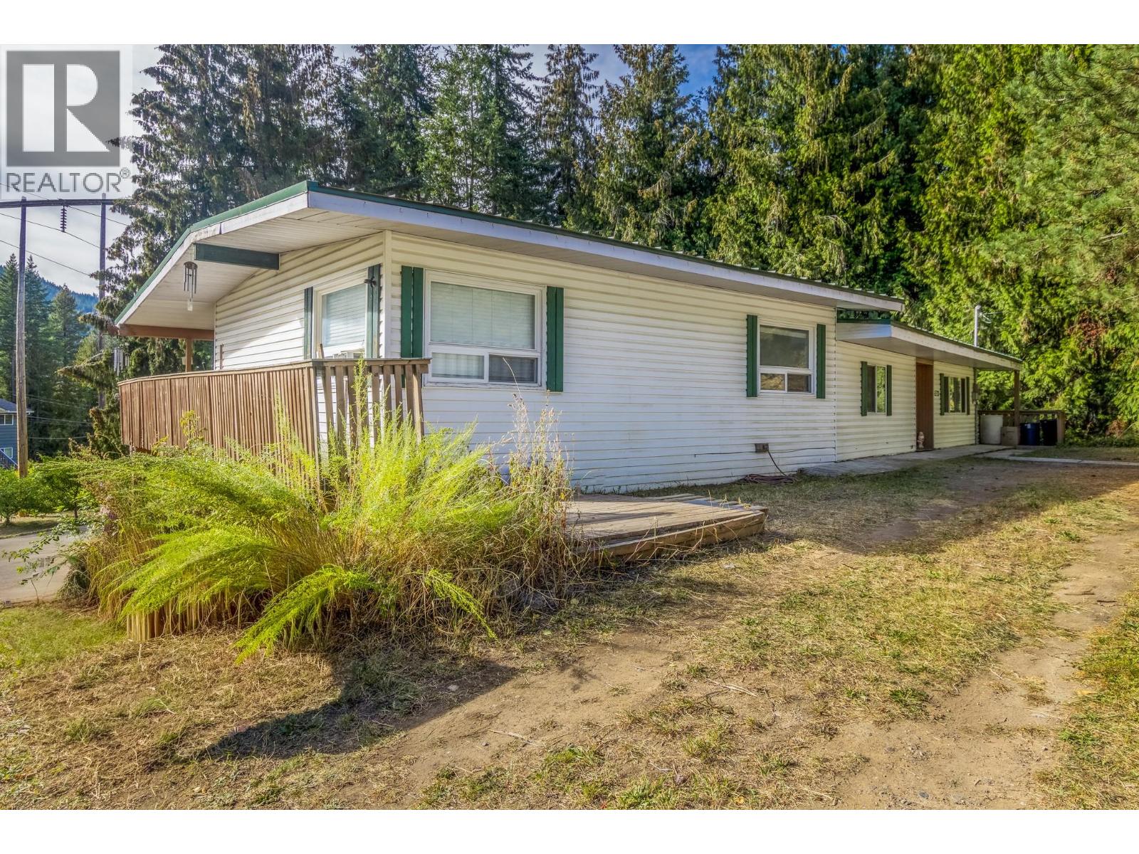 5246 Mayfair Road SE, Salmon Arm, British Columbia