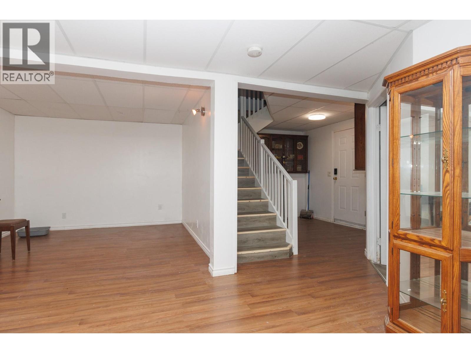 5246 Mayfair Road Se, Salmon Arm, British Columbia  V1E 2P8 - Photo 14 - 10374296