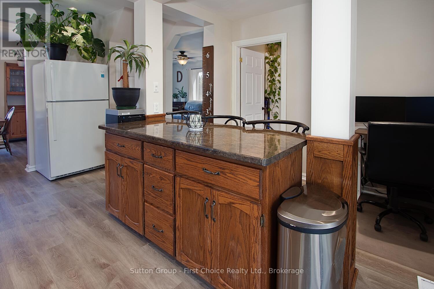 183 Huron Road, Perth South, Ontario  N0K 1X0 - Photo 15 - X12750426