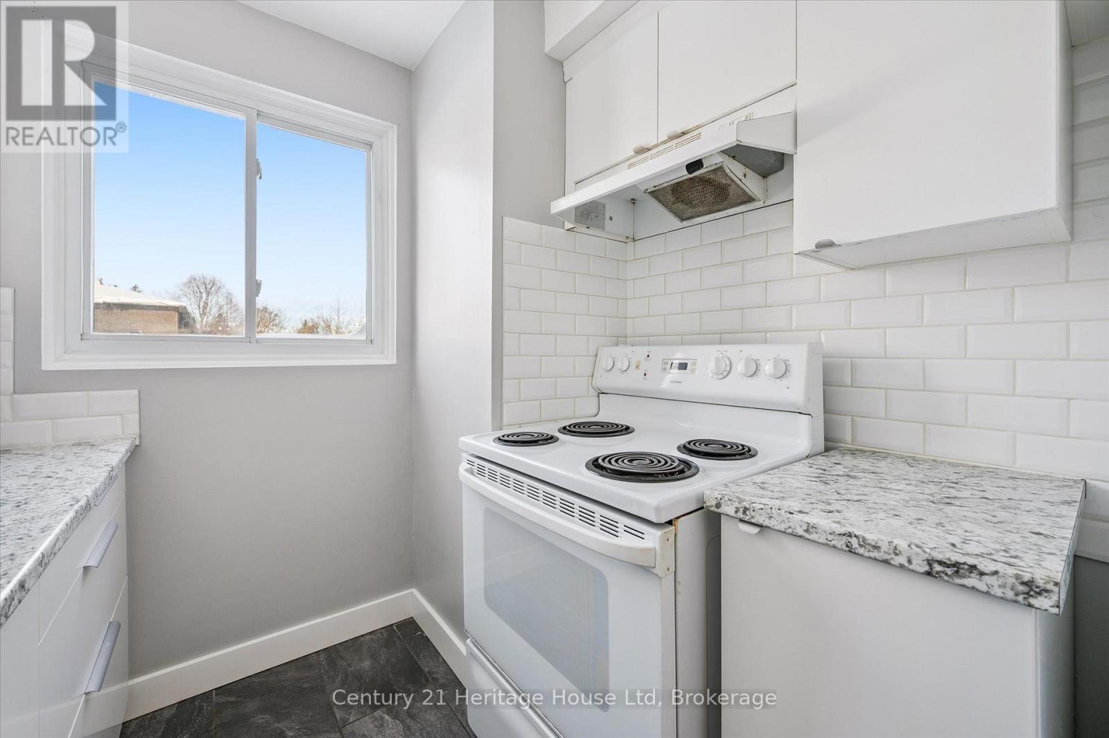 230 - 31 Greengate Road, Guelph, Ontario  N1H 6R3 - Photo 19 - X12750628