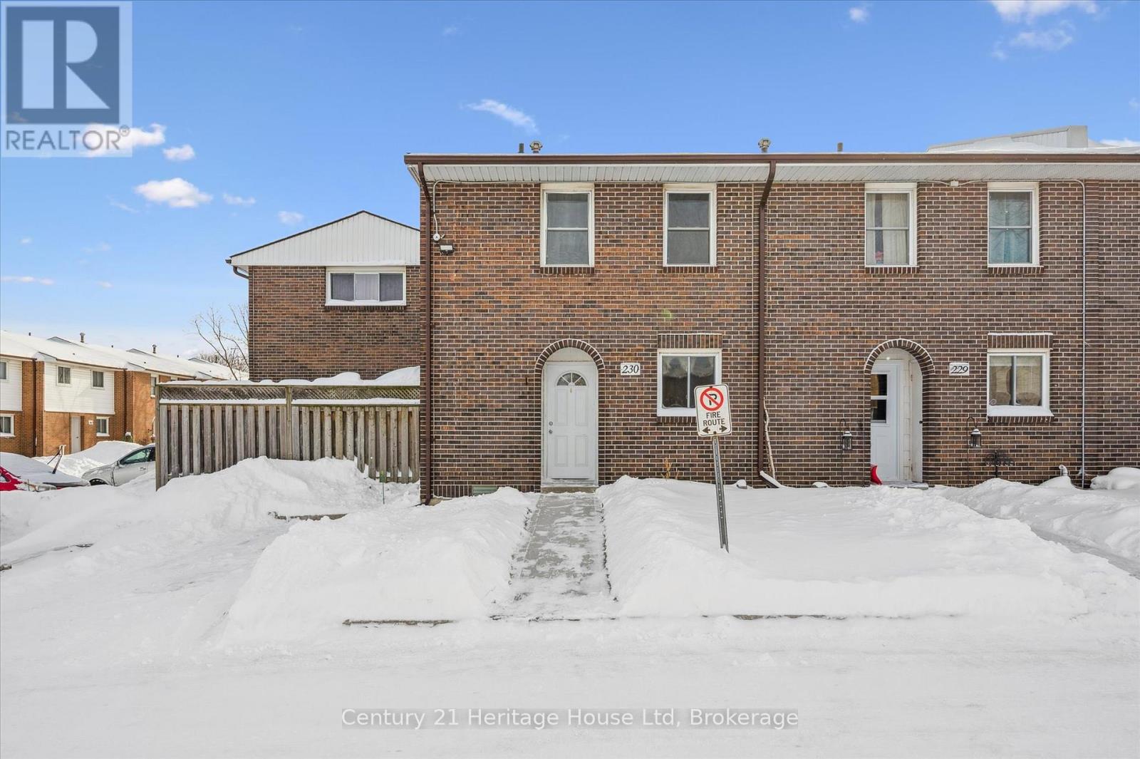 230 - 31 Greengate Road, Guelph, Ontario  N1H 6R3 - Photo 2 - X12750628