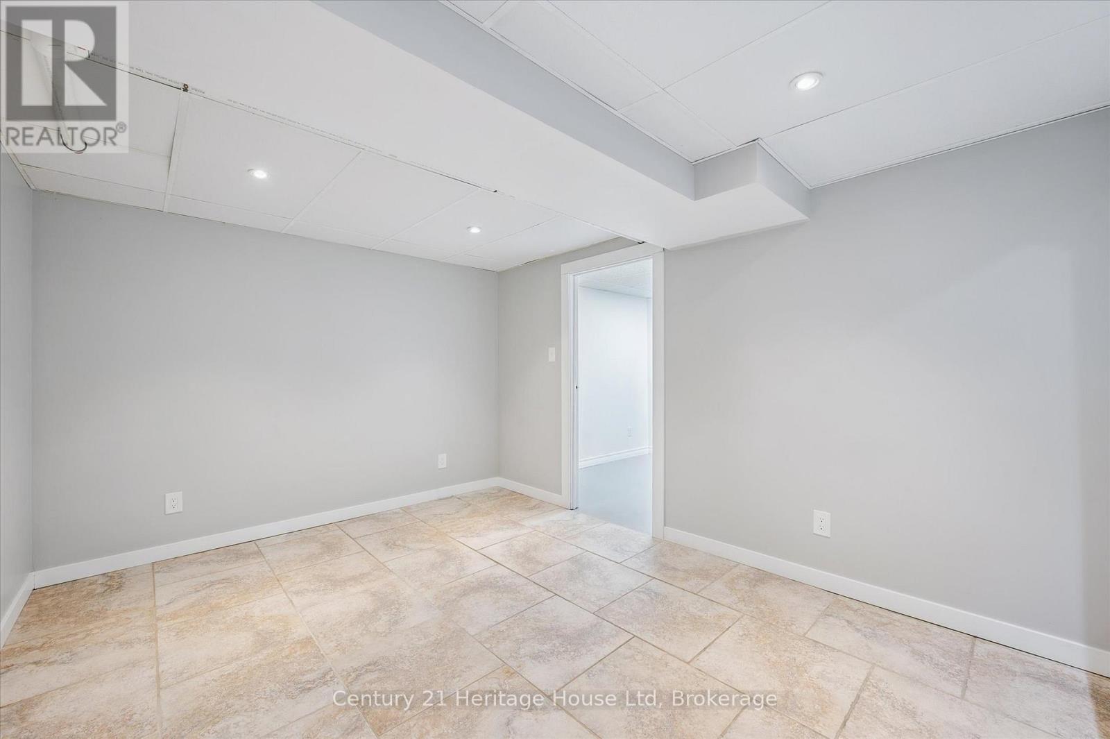 230 - 31 Greengate Road, Guelph, Ontario  N1H 6R3 - Photo 31 - X12750628