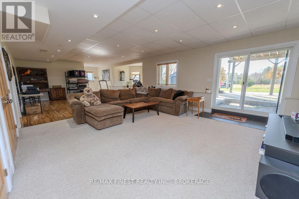 4987 Bedford Road, Frontenac, Ontario  K0K 2T0 - Photo 25 - X12750430