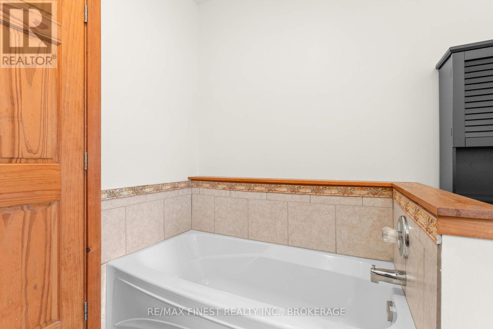 404 Dean Smith Road, Frontenac, Ontario  K0H 2L0 - Photo 27 - X12750622