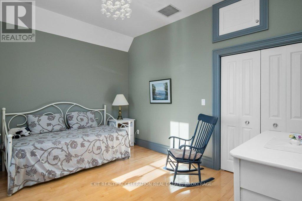 232 Dundas Street W, Greater Napanee, Ontario  K7R 2A8 - Photo 25 - X12750702