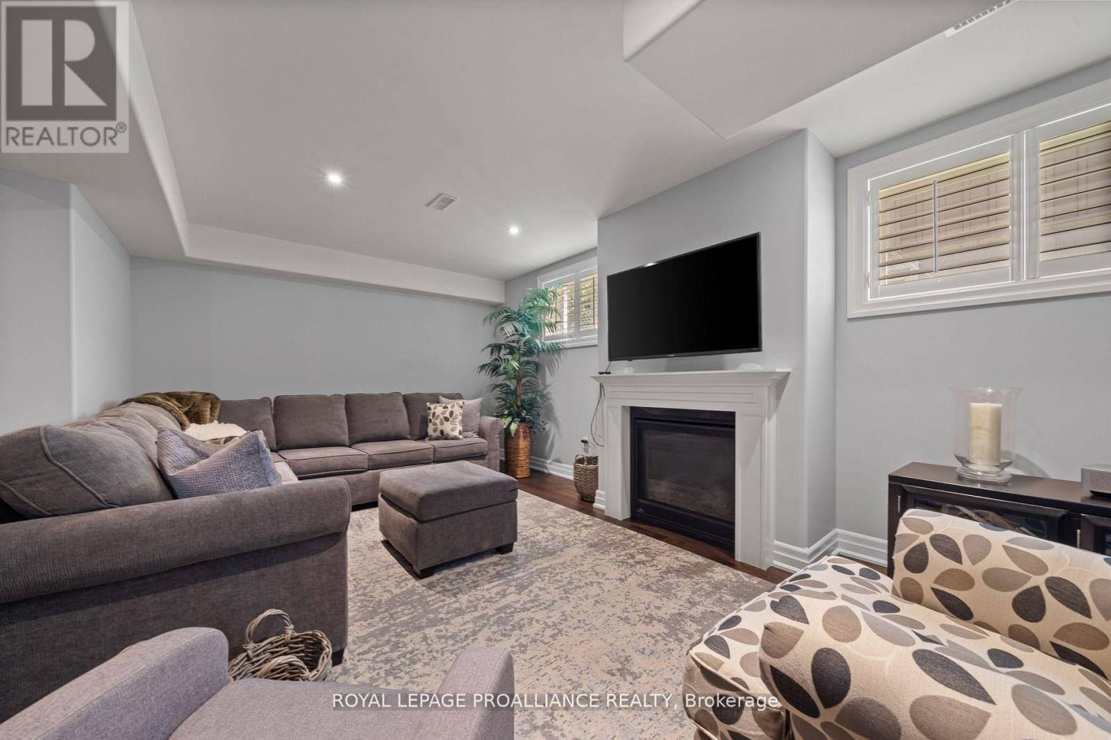 27 Autumn Grove, Quinte West, Ontario  K8V 0G9 - Photo 29 - X12750666