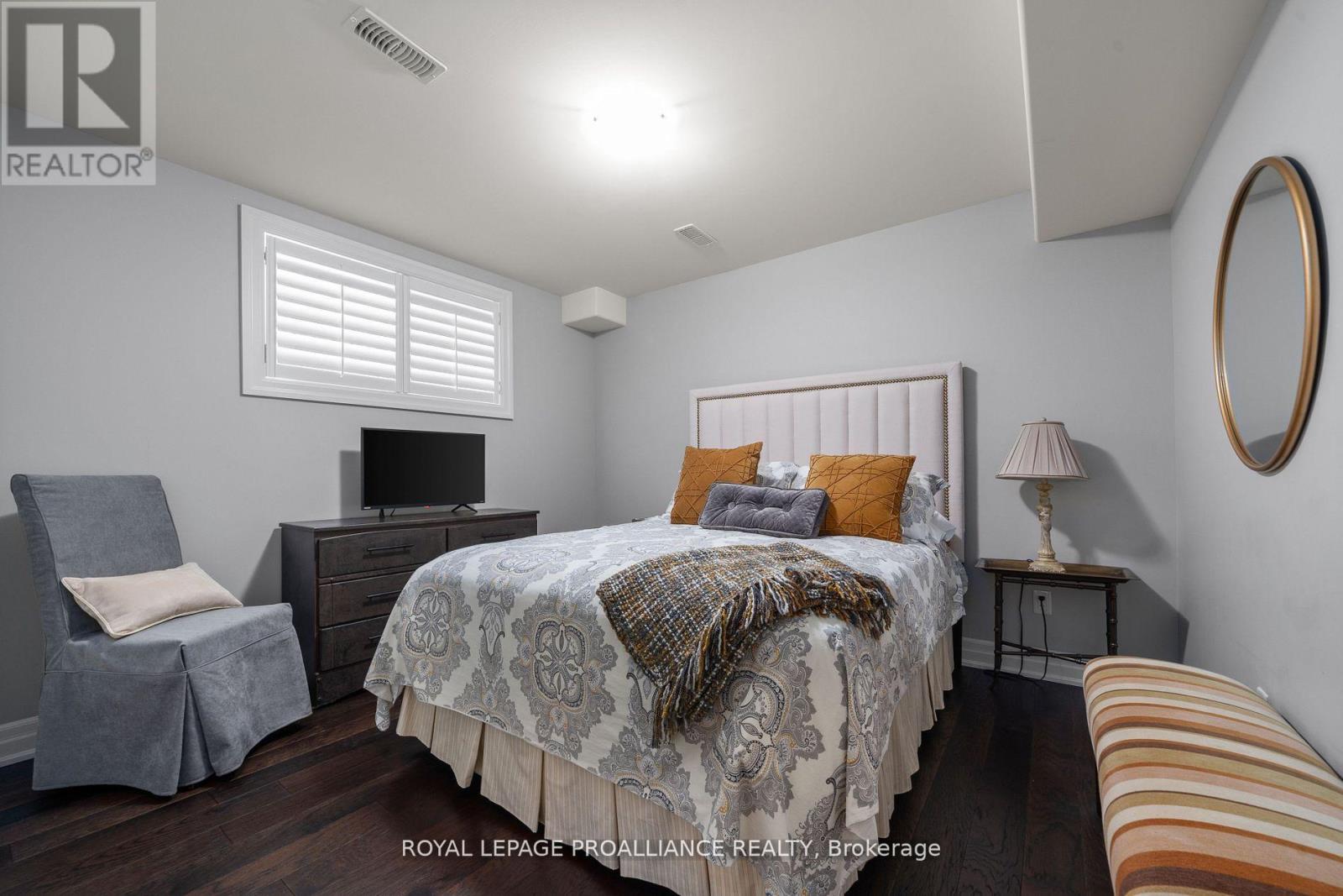 27 Autumn Grove, Quinte West, Ontario  K8V 0G9 - Photo 37 - X12750666