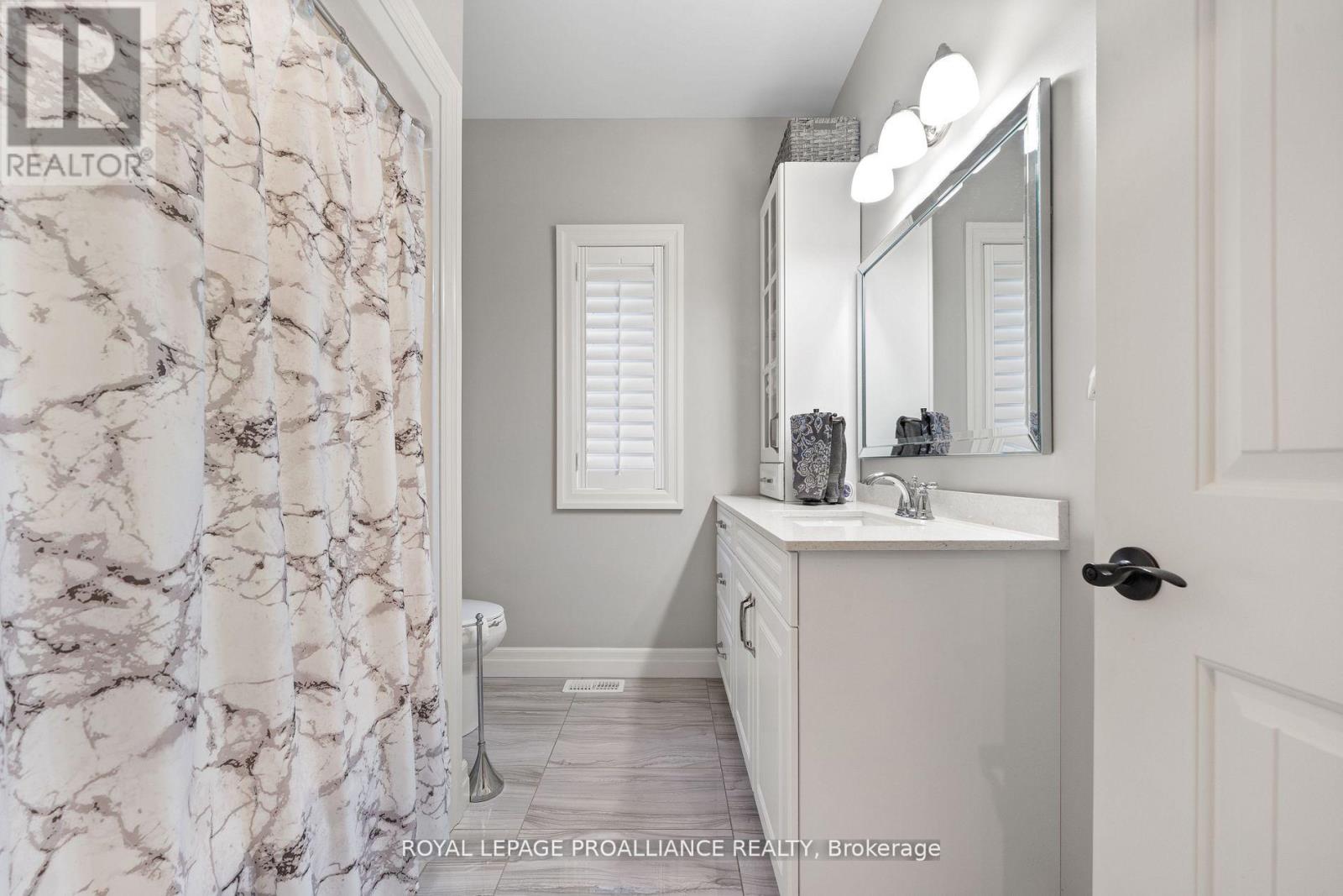 27 Autumn Grove, Quinte West, Ontario  K8V 0G9 - Photo 6 - X12750666