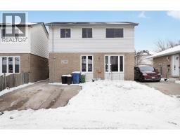 1582 BAYSWATER CRESCENT, Windsor, Ontario