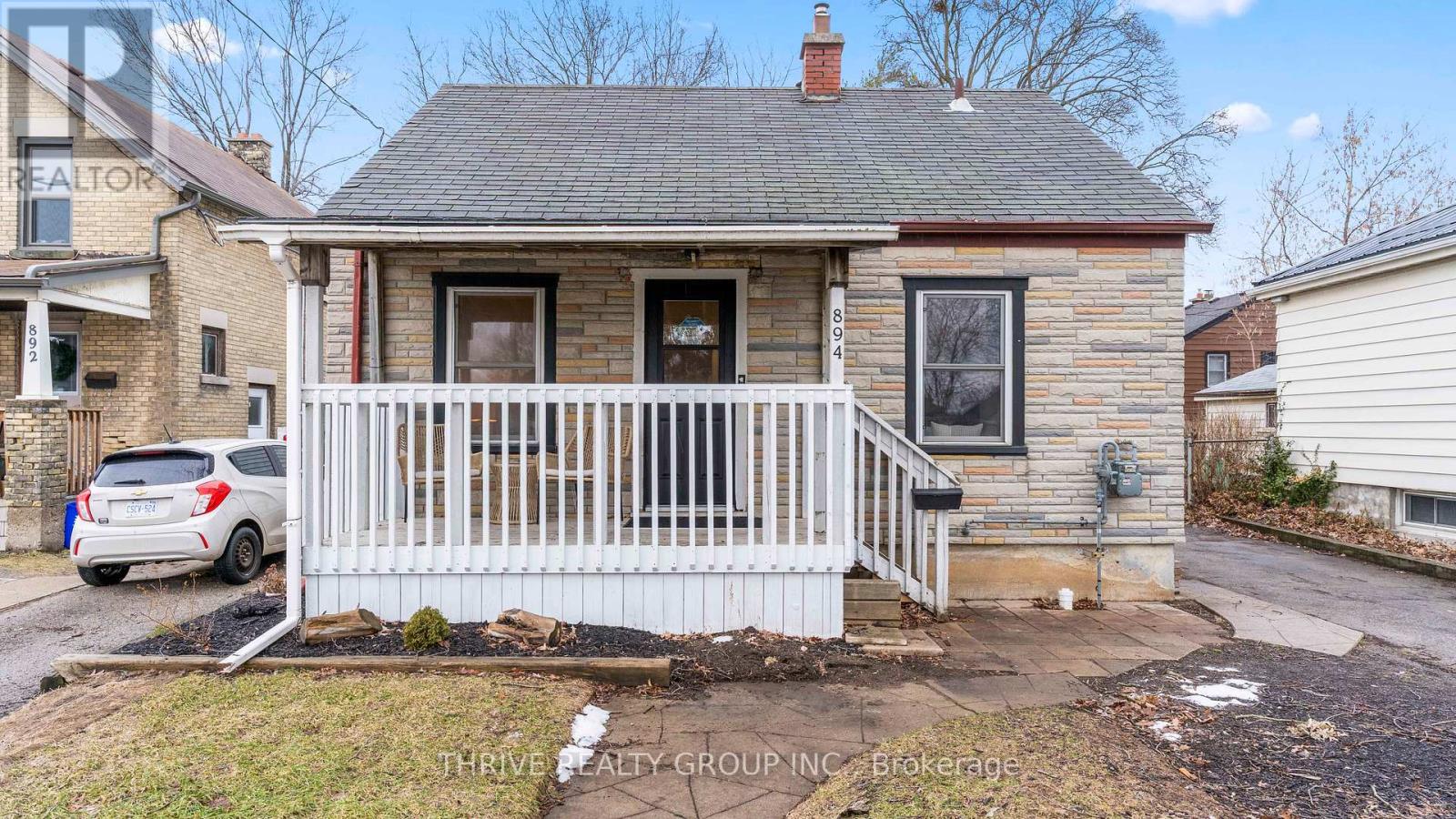 894 Hamilton Road, London East, Ontario  N5Z 1V9 - Photo 2 - X12750456