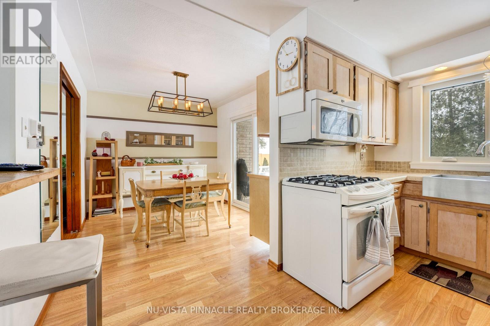 3567 Egremont Road, Plympton-Wyoming, Ontario  N0M 1E0 - Photo 16 - X12750470