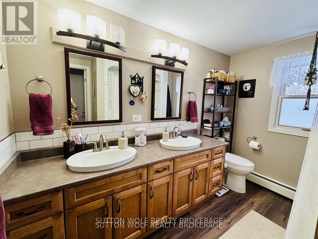 315 Caradoc Street N, Strathroy-Caradoc, Ontario  N7G 2N1 - Photo 22 - X12750586