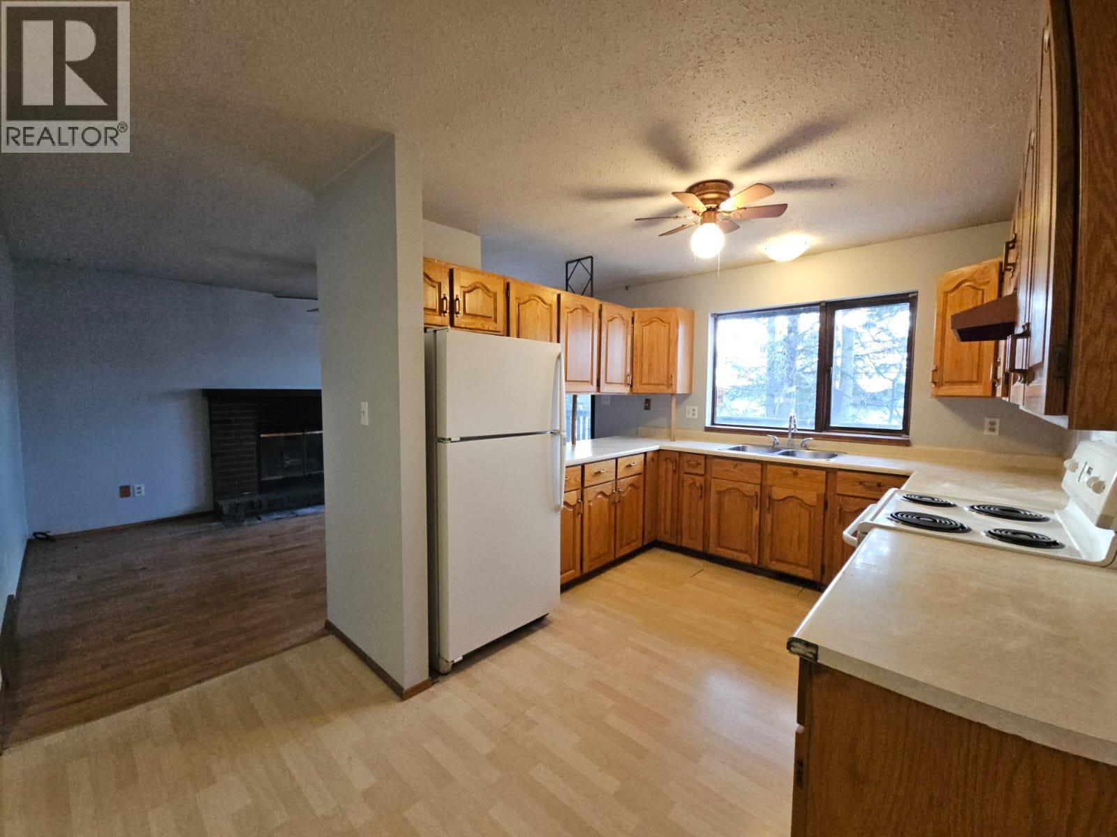 128 Kiskatinaw Crescent, Tumbler Ridge, British Columbia  V0C 2W0 - Photo 7 - 10366714