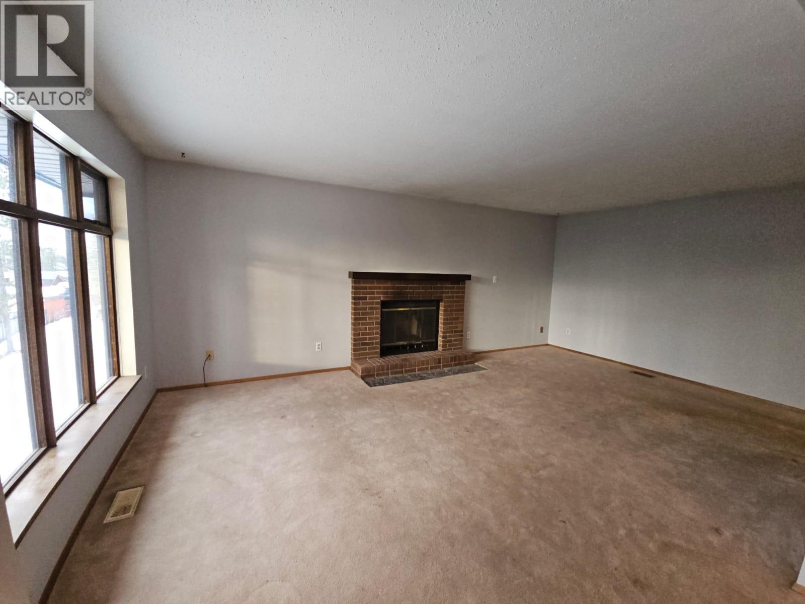 128 Kiskatinaw Crescent, Tumbler Ridge, British Columbia  V0C 2W0 - Photo 9 - 10366714