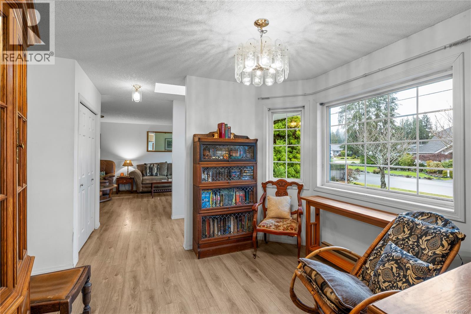 513 Rowan Dr, Qualicum Beach, British Columbia  V9K 1K1 - Photo 4 - 1024250