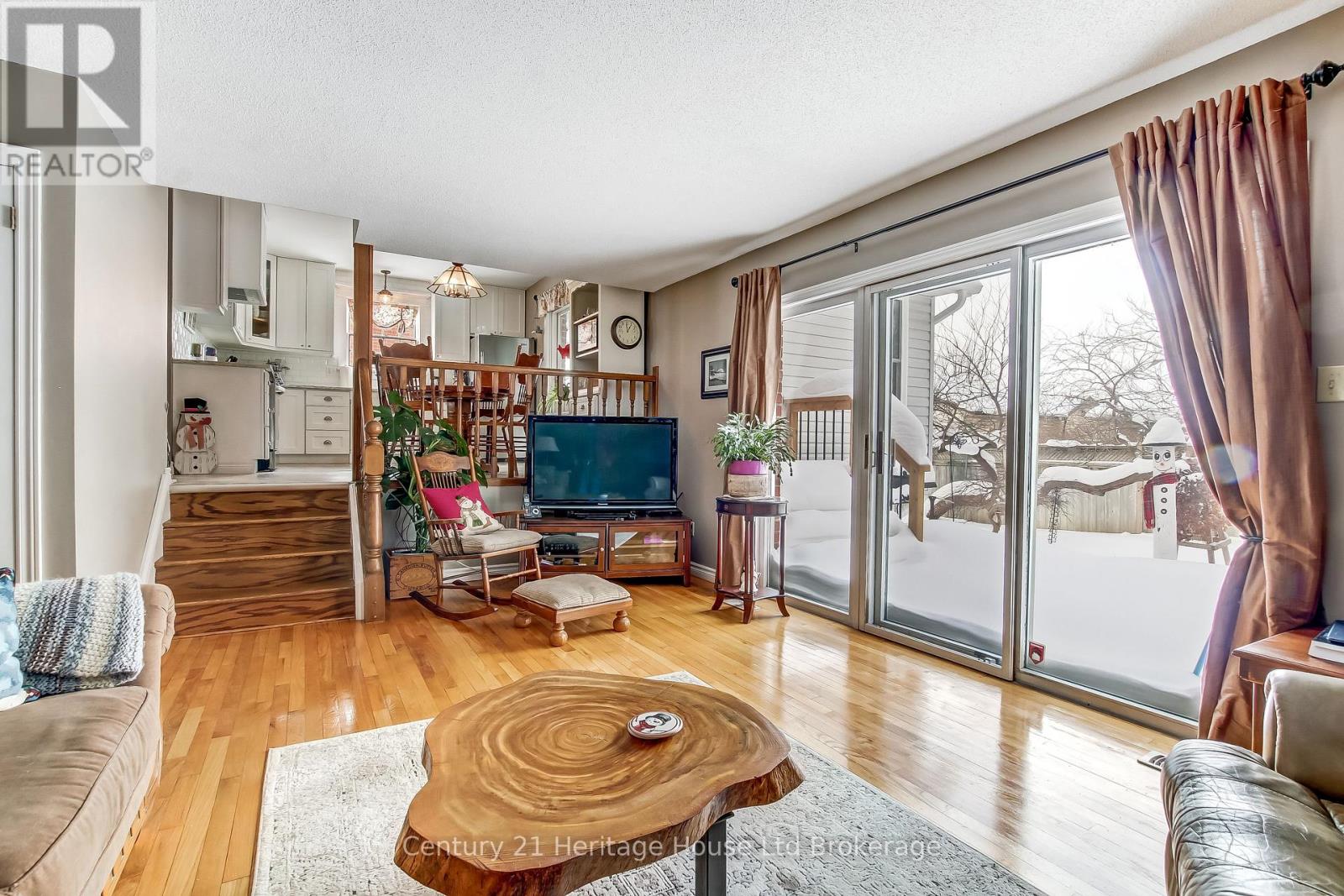 11 John Davies Drive, Woodstock, Ontario  N4T 1M9 - Photo 15 - X12750700