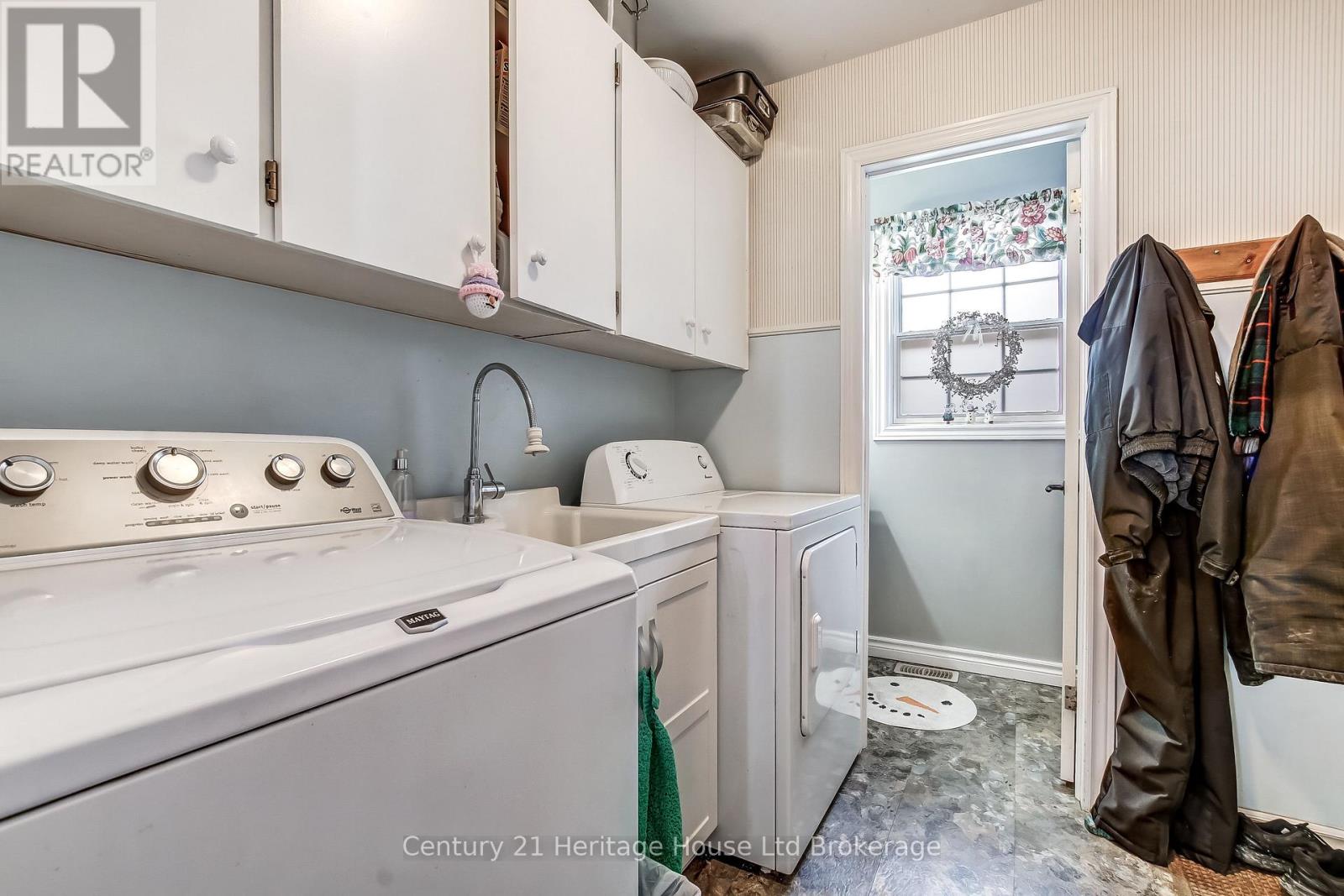 11 John Davies Drive, Woodstock, Ontario  N4T 1M9 - Photo 13 - X12750700