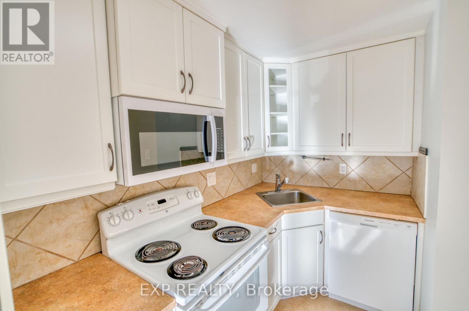 Unit 1 - 16 Sweetbriar Circle, Ottawa, Ontario  K2J 2K4 - Photo 16 - X12750524