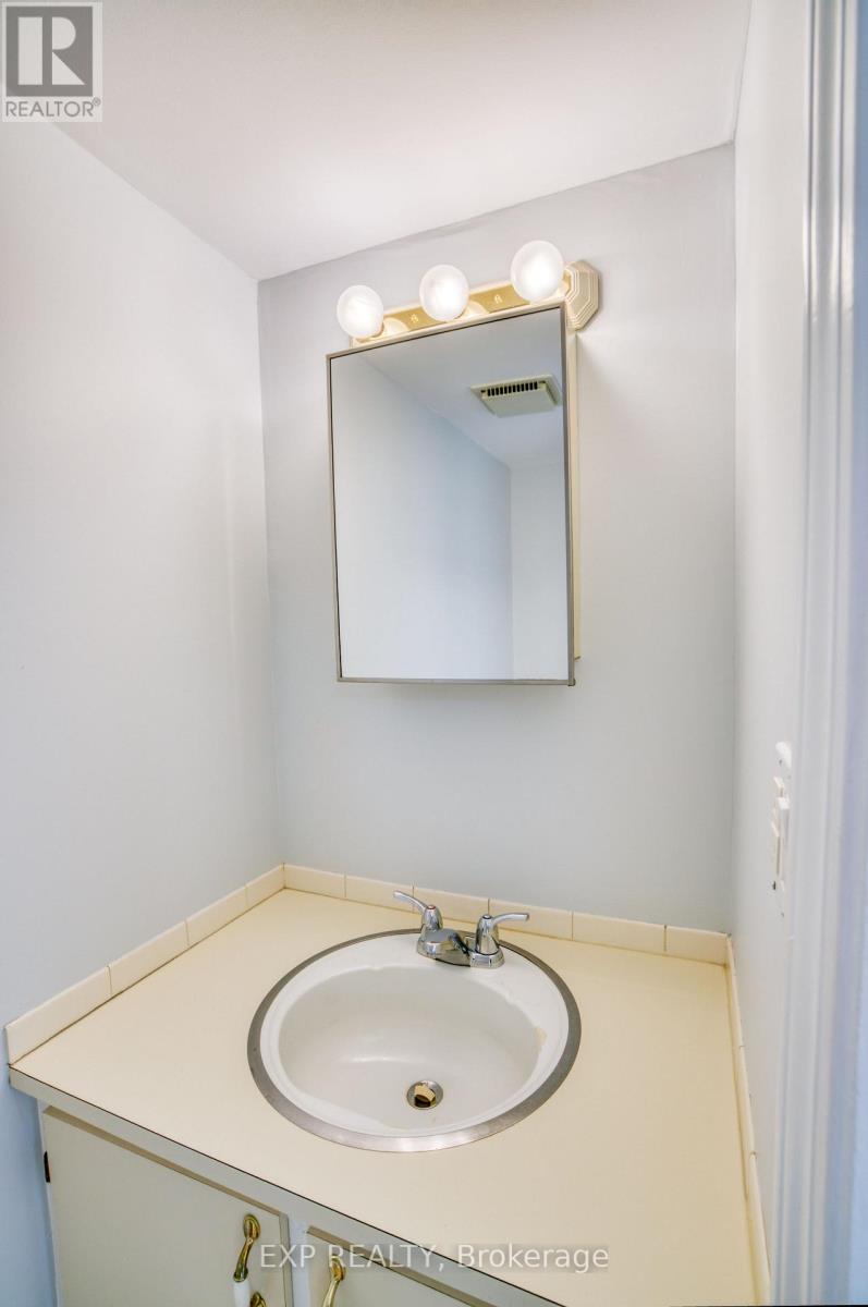 Unit 1 - 16 Sweetbriar Circle, Ottawa, Ontario  K2J 2K4 - Photo 19 - X12750524