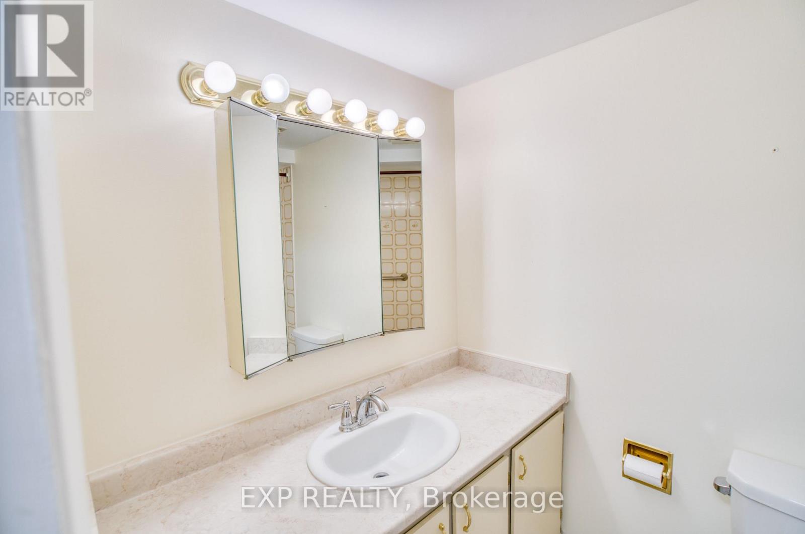 Unit 1 - 16 Sweetbriar Circle, Ottawa, Ontario  K2J 2K4 - Photo 22 - X12750524