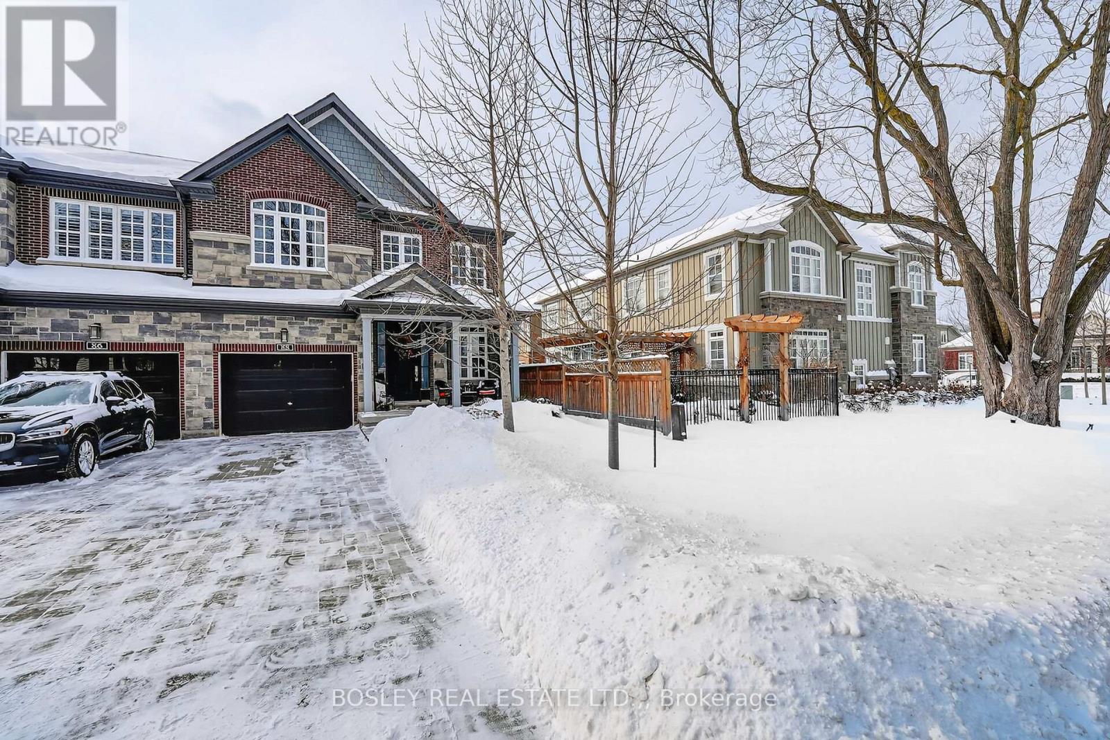 88 John Street W, Niagara-On-The-Lake, Ontario  L0S 1J0 - Photo 2 - X12750530