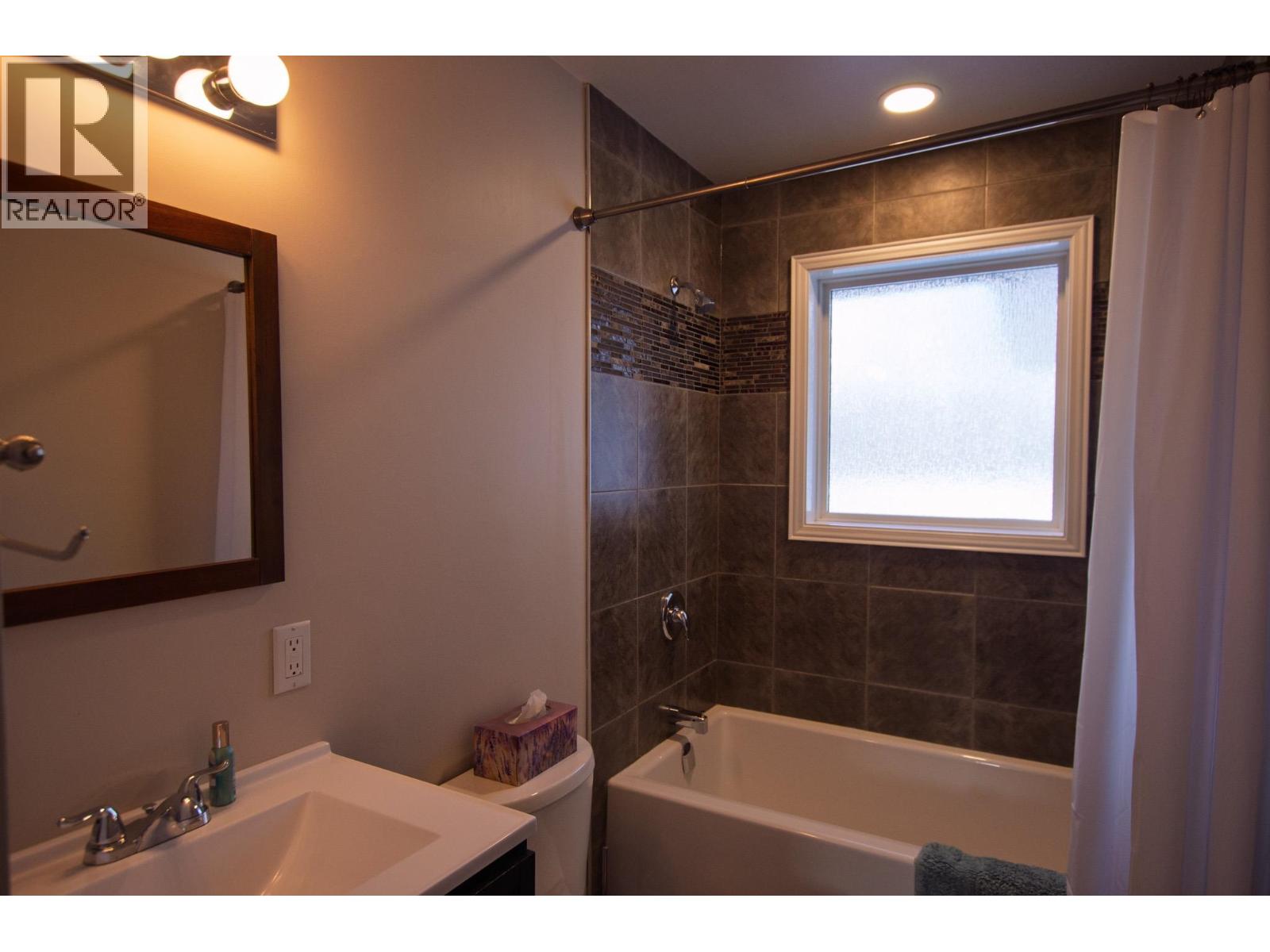 2720 Gogolin Road, Prince George, British Columbia  V2N 1M9 - Photo 12 - R3085576