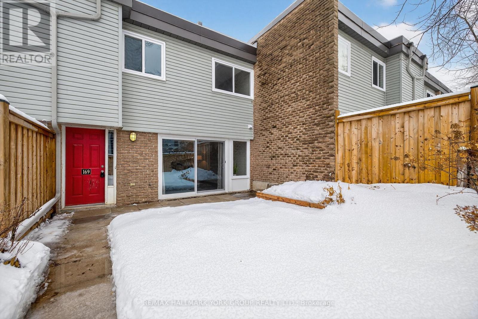 33 - 169 Milestone Crescent, Aurora, Ontario  L4G 3M2 - Photo 2 - N12680022