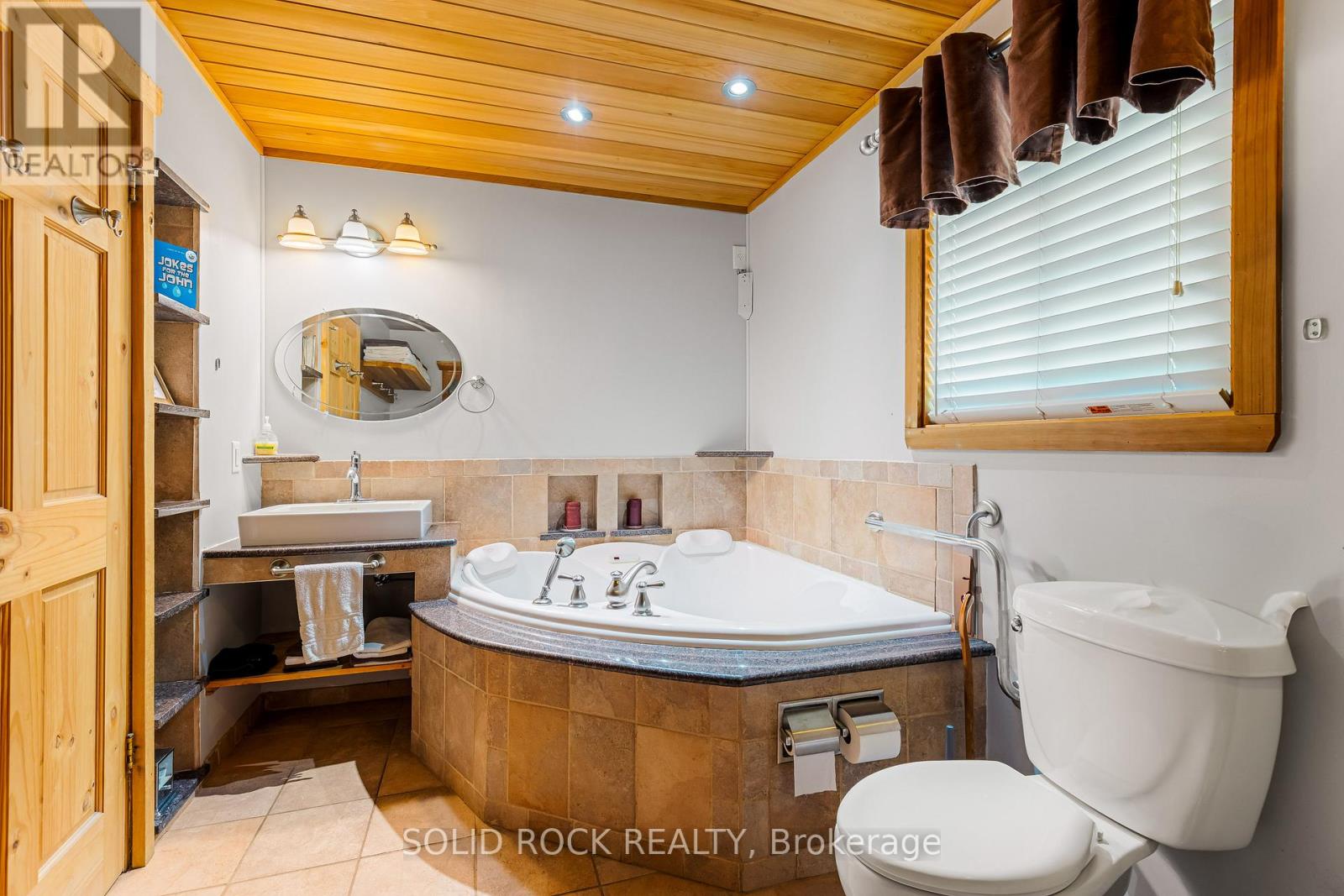 261 Lacourse Lane, Lanark Highlands, Ontario  K0A 3L0 - Photo 21 - X12750474