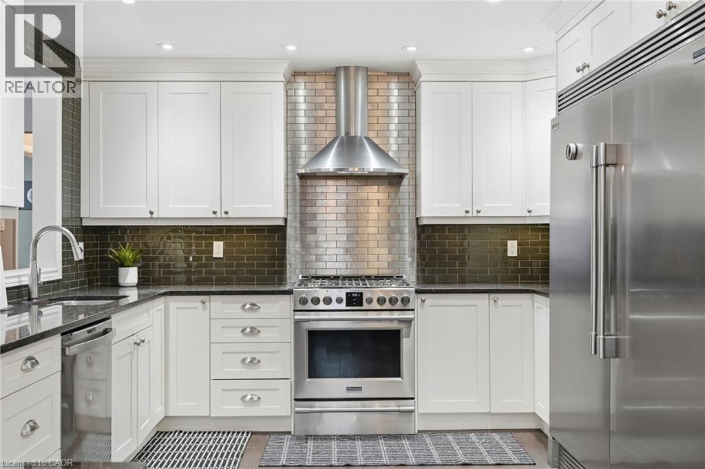 2036 Mountainside Drive, Burlington, Ontario  L7P 1A7 - Photo 12 - 40802432