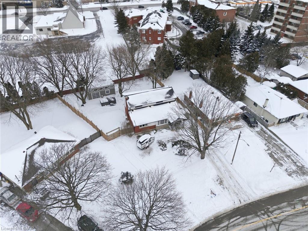 2036 Mountainside Drive, Burlington, Ontario  L7P 1A7 - Photo 3 - 40802432