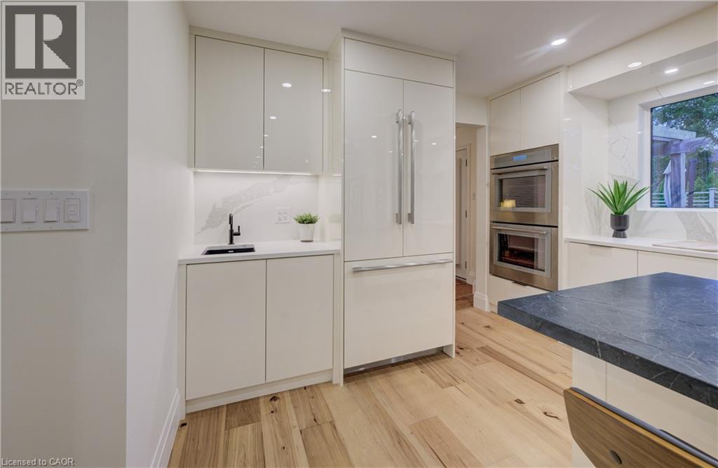 38 Academy Crescent, Waterloo, Ontario  N2L 5H7 - Photo 9 - 40802346