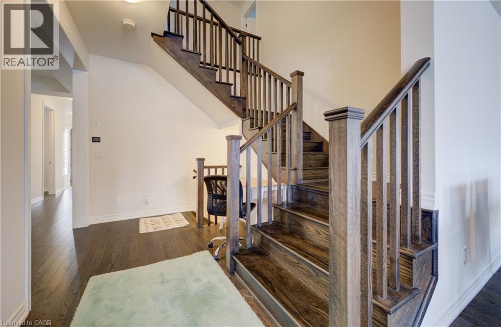 588 Beckview Crescent, Kitchener, Ontario  N2R 0R4 - Photo 11 - 40802349