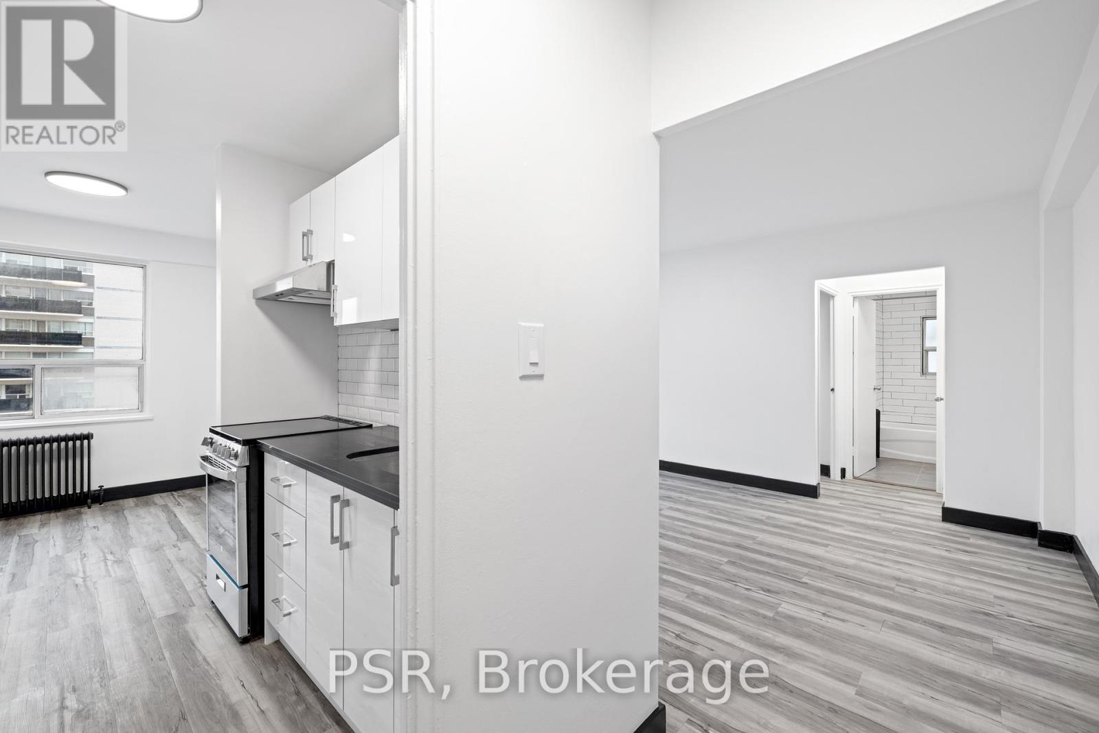 209 - 600 Eglinton Avenue W, Toronto, Ontario  M5N 1C1 - Photo 2 - C12750444