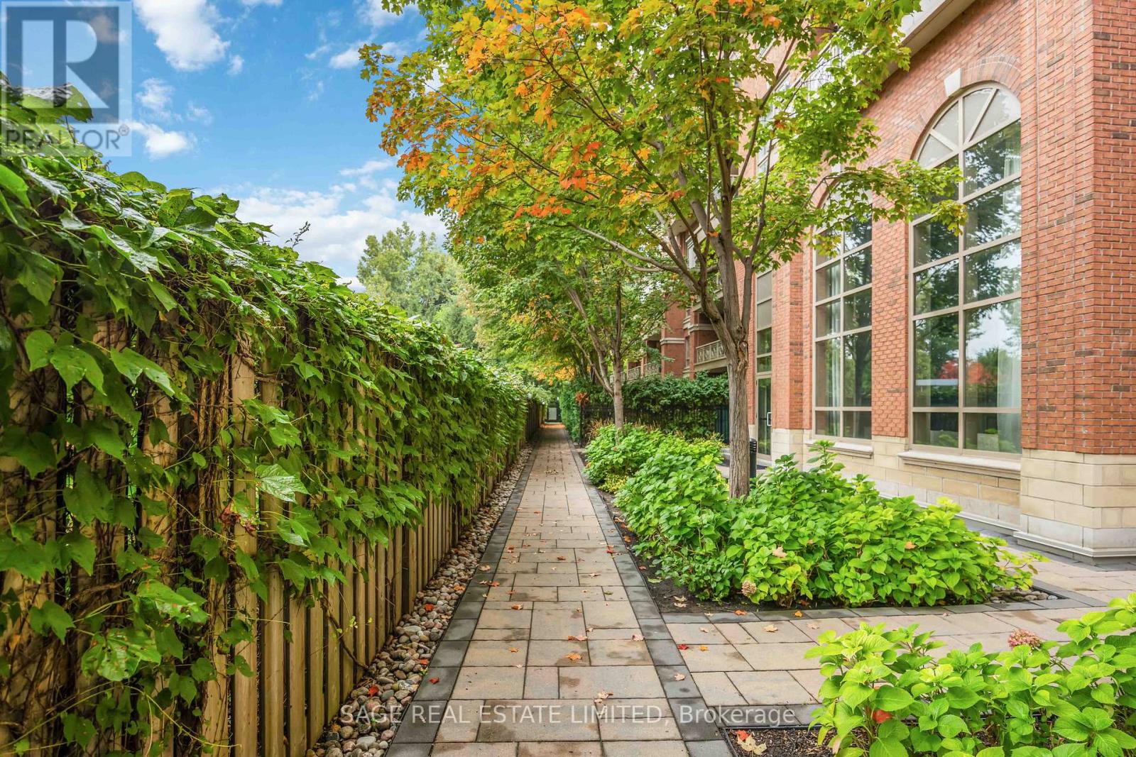 212 - 20 Burkebrook Place, Toronto, Ontario  M4G 0A1 - Photo 39 - C12750450