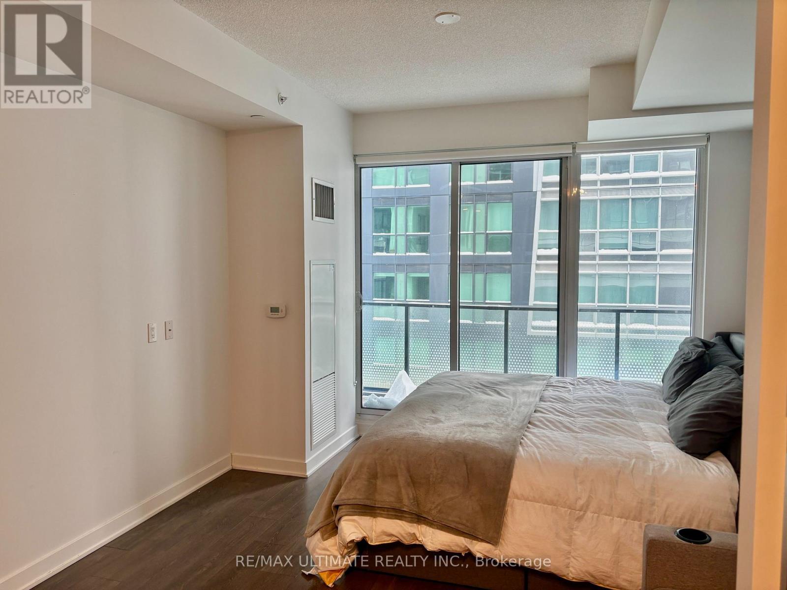 3310 - 125 Blue Jays Way, Toronto, Ontario  M5V 0N5 - Photo 5 - C12750486
