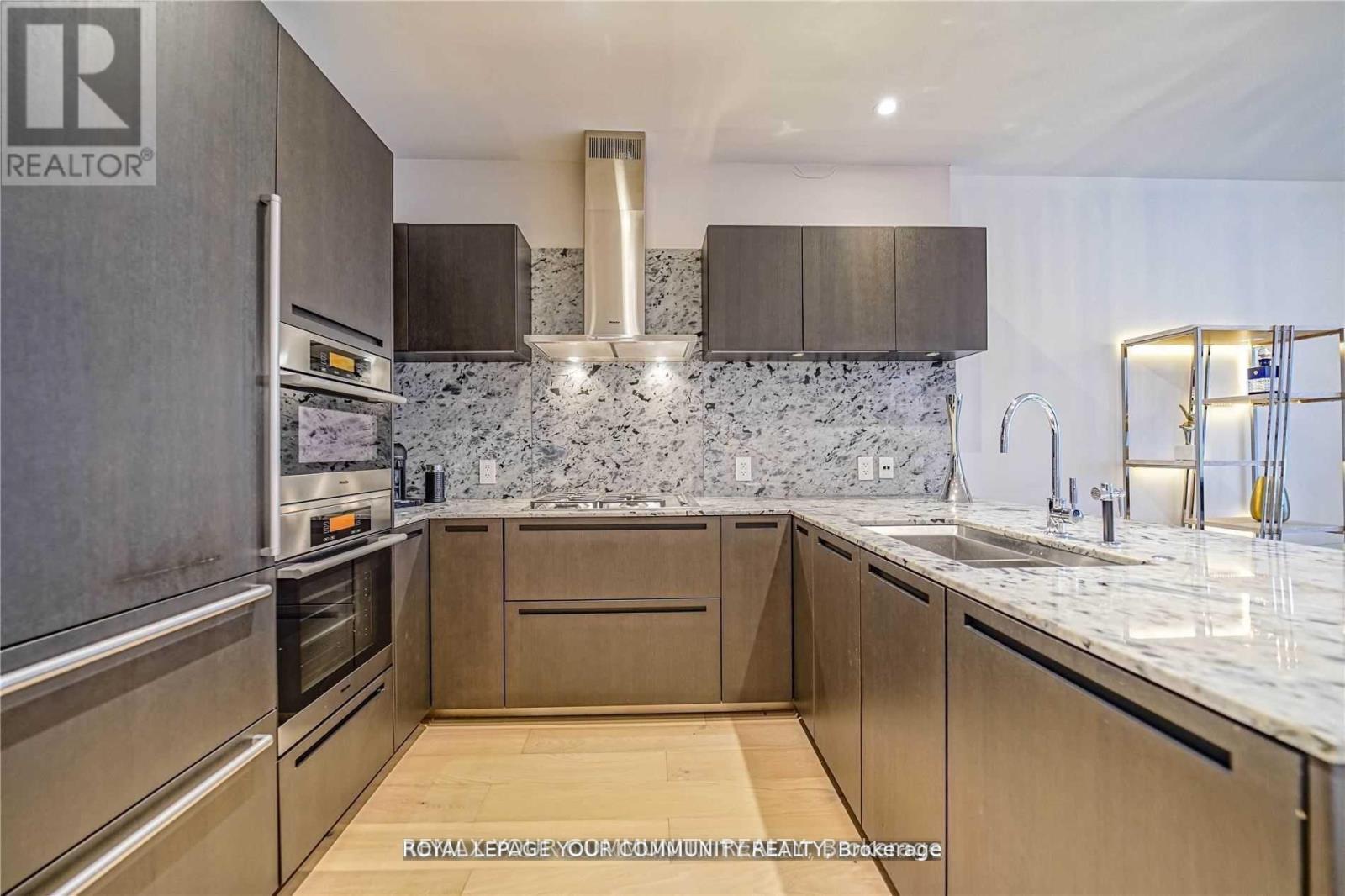 5207 - 180 University Avenue, Toronto, Ontario  M5H 0A2 - Photo 6 - C12750504