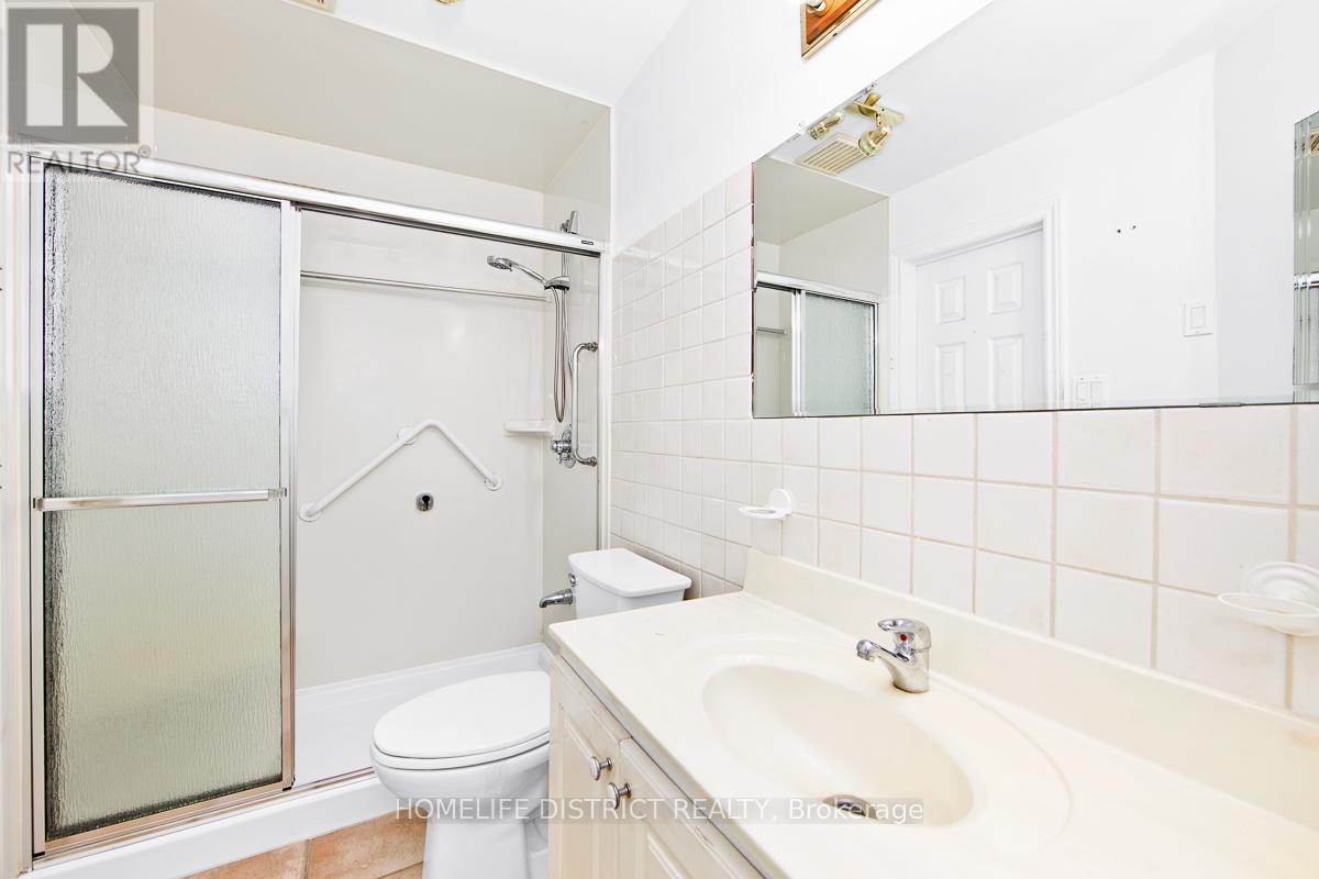 22 Greenland Road, Toronto, Ontario  M3C 1N2 - Photo 16 - C12750508