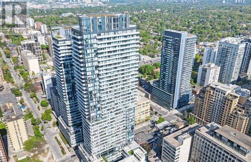 621 - 161 ROEHAMPTON AVENUE, Toronto, Ontario