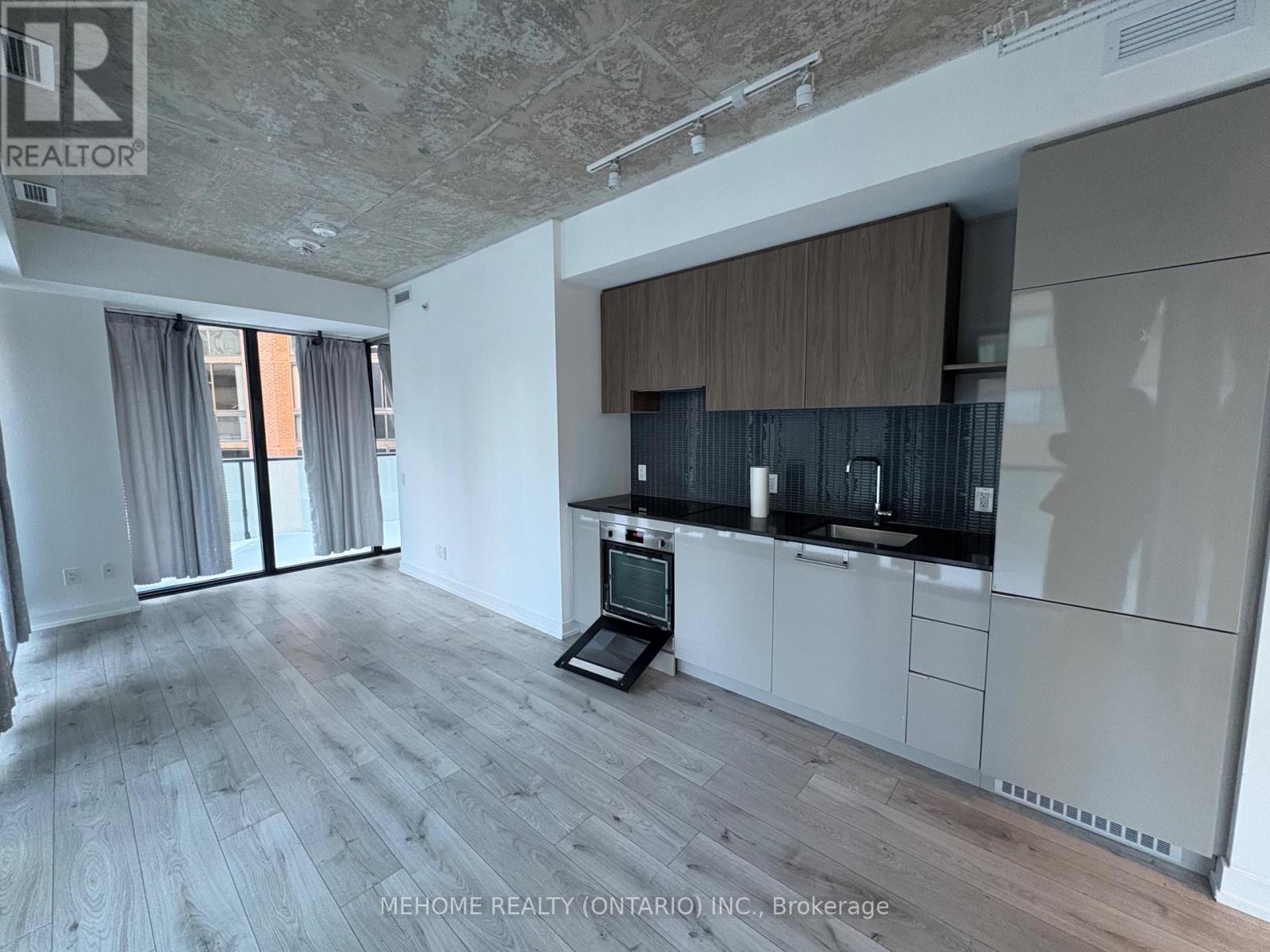 621 - 161 Roehampton Avenue, Toronto, Ontario  M4P 0C8 - Photo 2 - C12750528