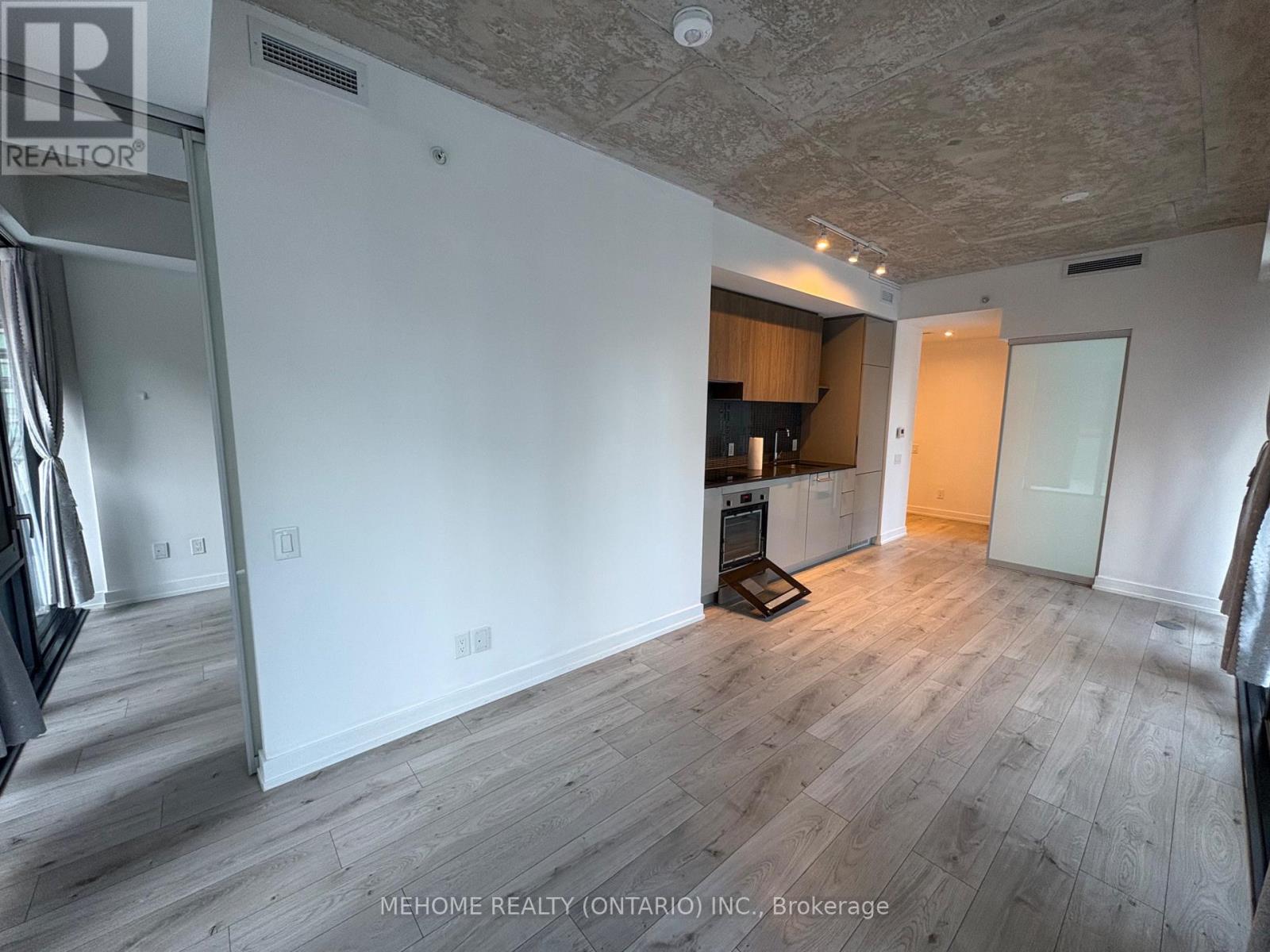 621 - 161 Roehampton Avenue, Toronto, Ontario  M4P 0C8 - Photo 3 - C12750528