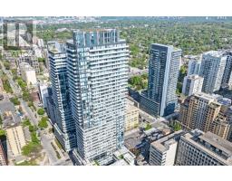 621 - 161 ROEHAMPTON AVENUE, Toronto, Ontario