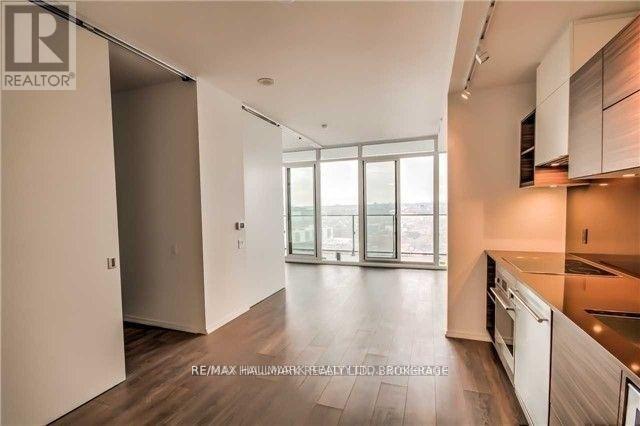 2404 - 125 Peter Street, Toronto, Ontario  M5V 0M2 - Photo 8 - C12750596