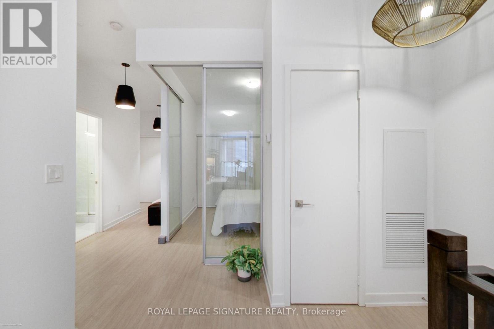 Th105 - 30 Ordnance Street, Toronto, Ontario  M6K 0C8 - Photo 24 - C12750688