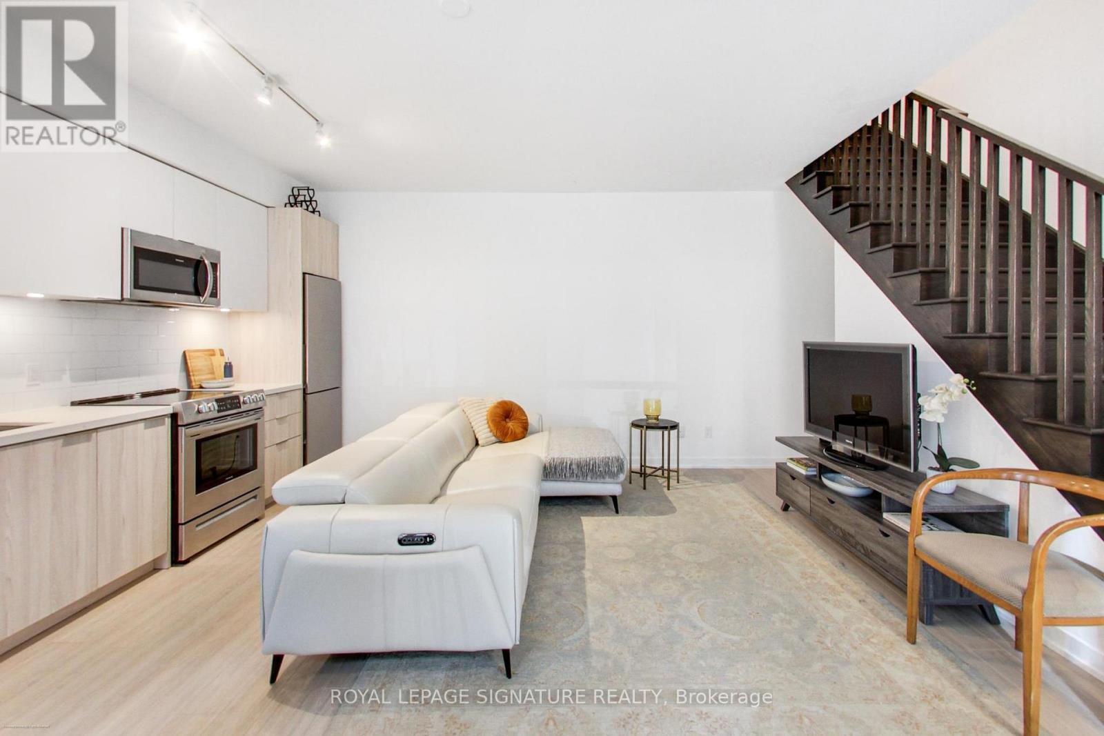 Th105 - 30 Ordnance Street, Toronto, Ontario  M6K 0C8 - Photo 6 - C12750688