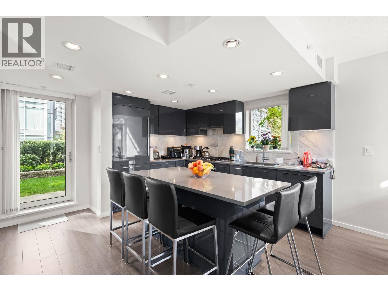 6691 Marlborough Avenue, Burnaby, British Columbia  V5H 0J3 - Photo 8 - R3085337