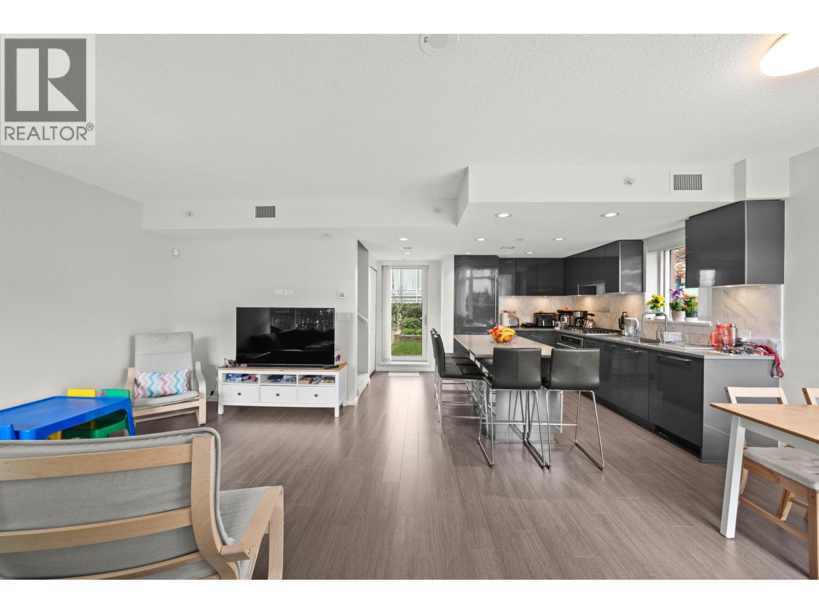 6691 Marlborough Avenue, Burnaby, British Columbia  V5H 0J3 - Photo 10 - R3085337