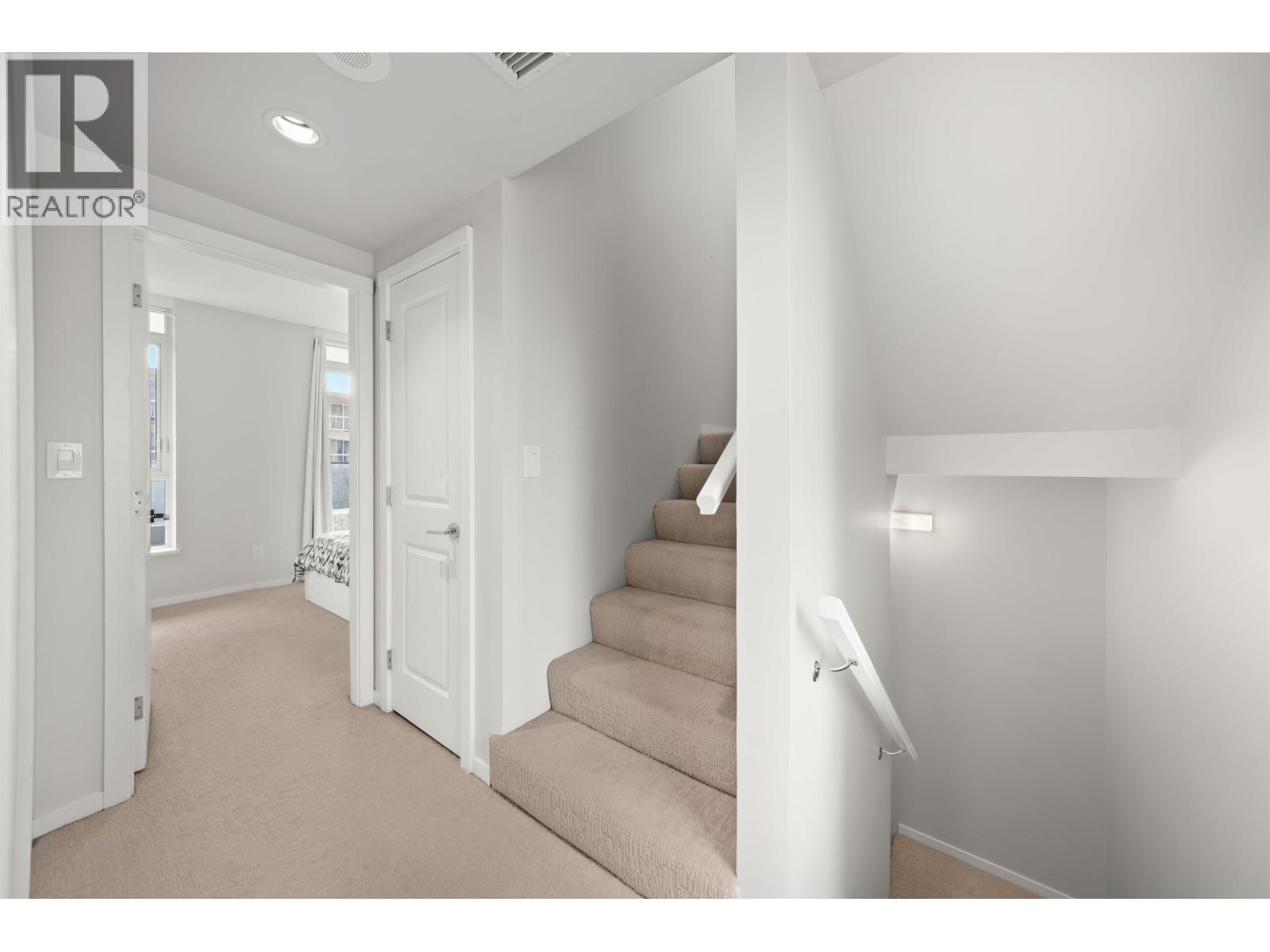 6691 Marlborough Avenue, Burnaby, British Columbia  V5H 0J3 - Photo 13 - R3085337