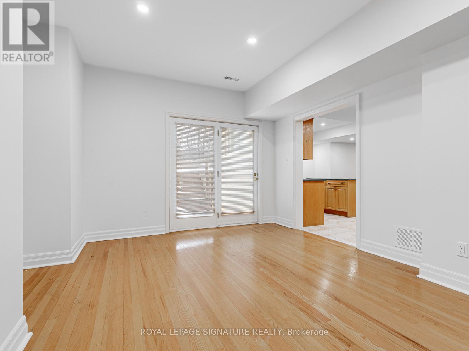 Lower - 44 Thatcher Avenue, Toronto, Ontario  M1M 2M2 - Photo 3 - E12750556